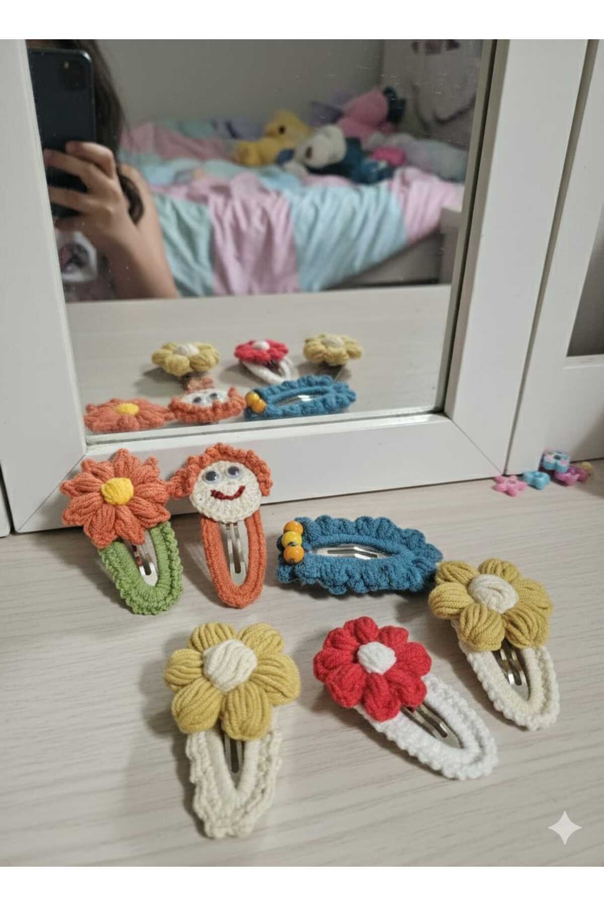 Kız Çocuk Bebek Örgü Tasarım Kurdele Çiçek Figürlü Hediye Toka Seti