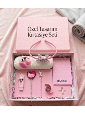 Kız Çocuk Pembe Baykuş Kalp Tasarım Taç Figürlü Renkli Hediye Kırtasiye Seti