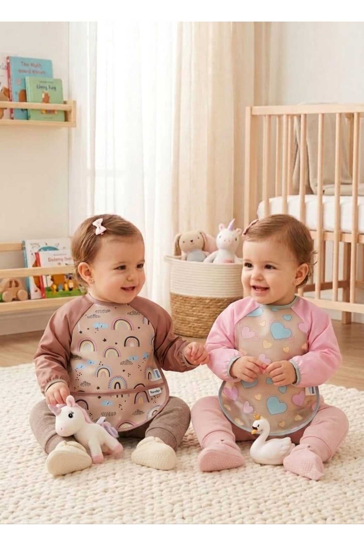 Kız Çocuk Bebek Pembe Gökkuşağı Kalp Figürlü Sıvı Geçirmez İkili Uzun Kollu Mama Beslenme Önlüğü Seti