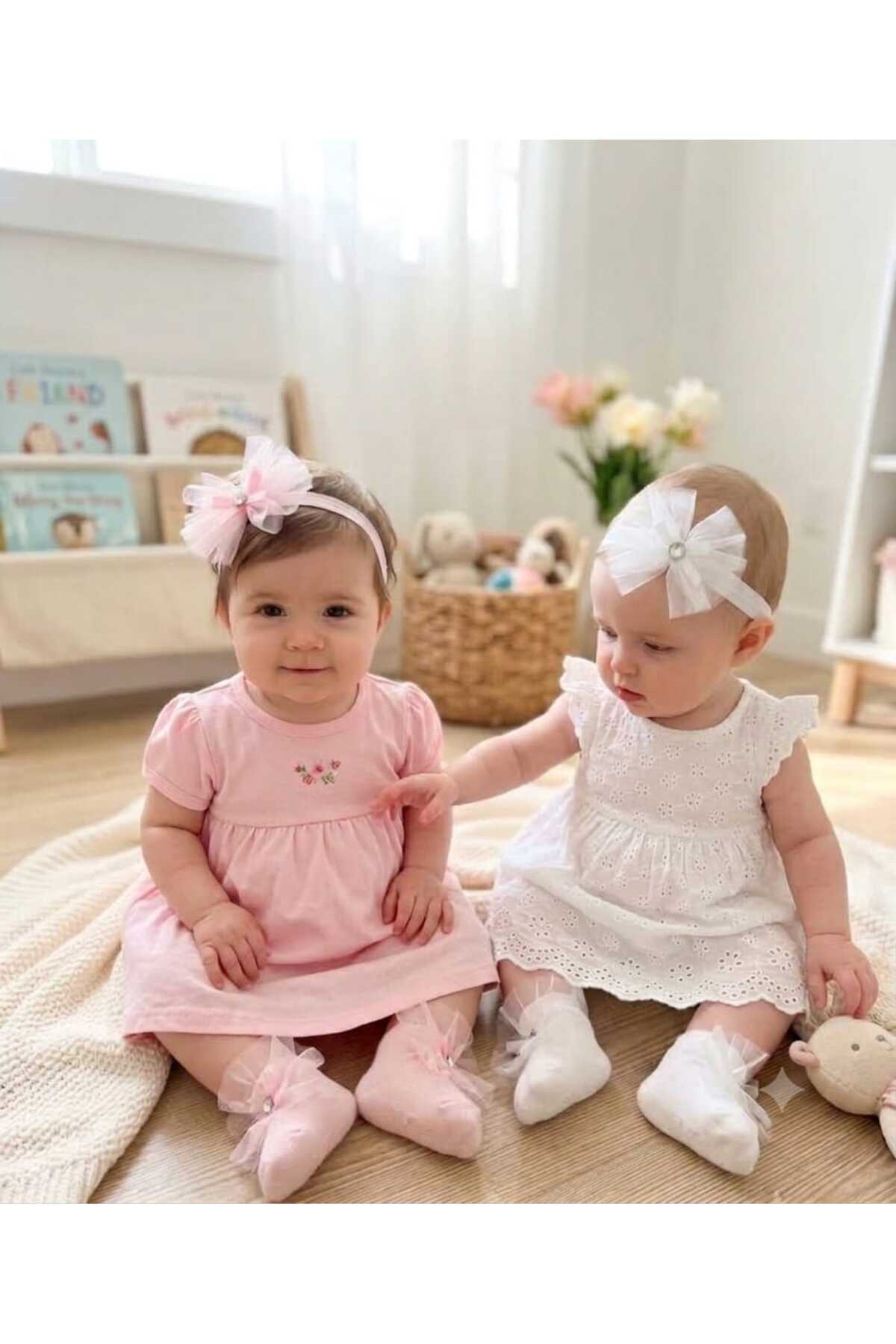 Kız Çocuk Bebek İkili Pembe Beyaz Tül Dantel Deyatlı Taç Saç Bandı Bandana ve Çorap Doğum Günü Özel Gün Taç 2-3 Yaş Kına Kutlama Seti